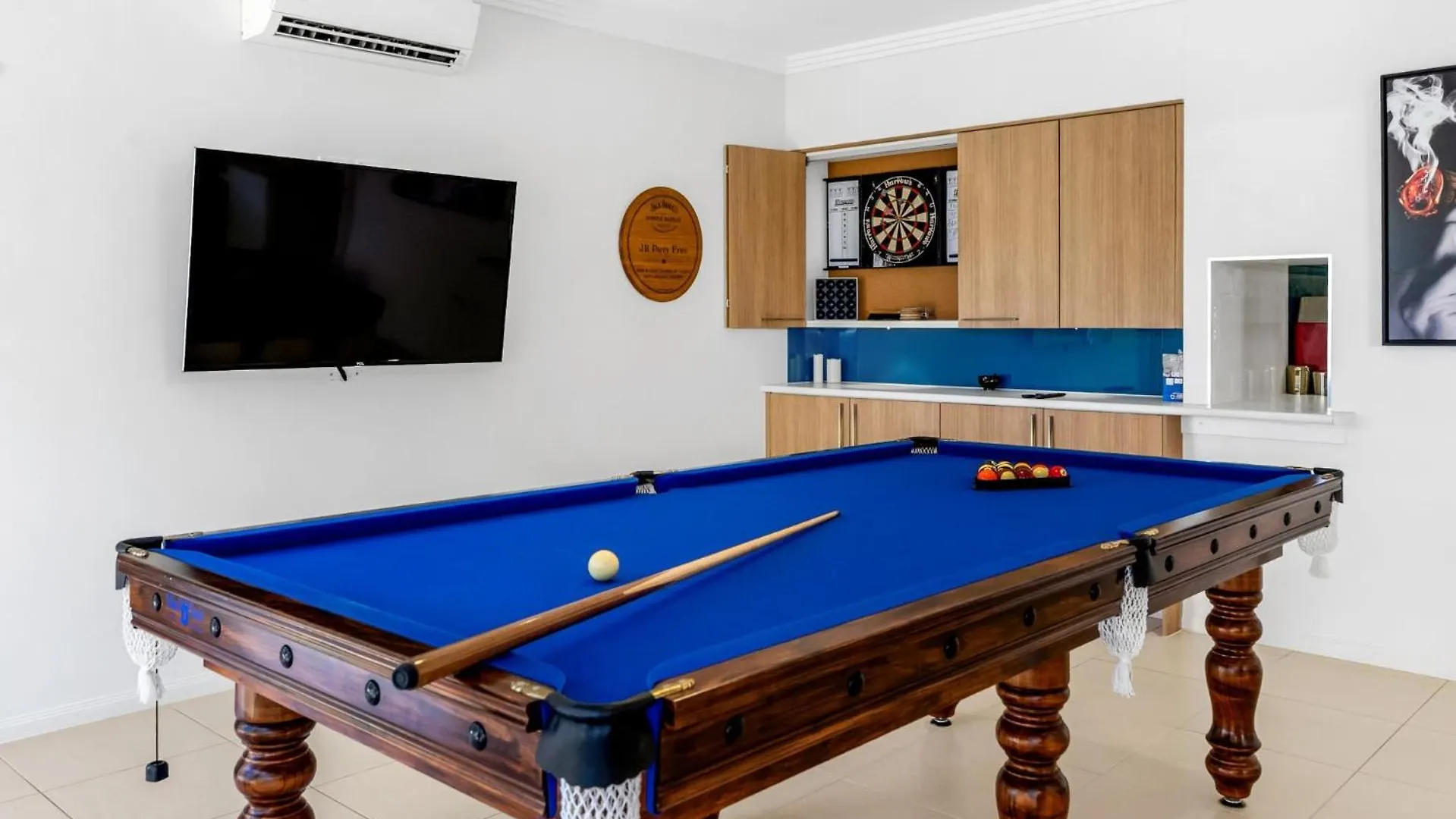 Holiday home Belle Escapes Chillandos Villa Smithfield Australia