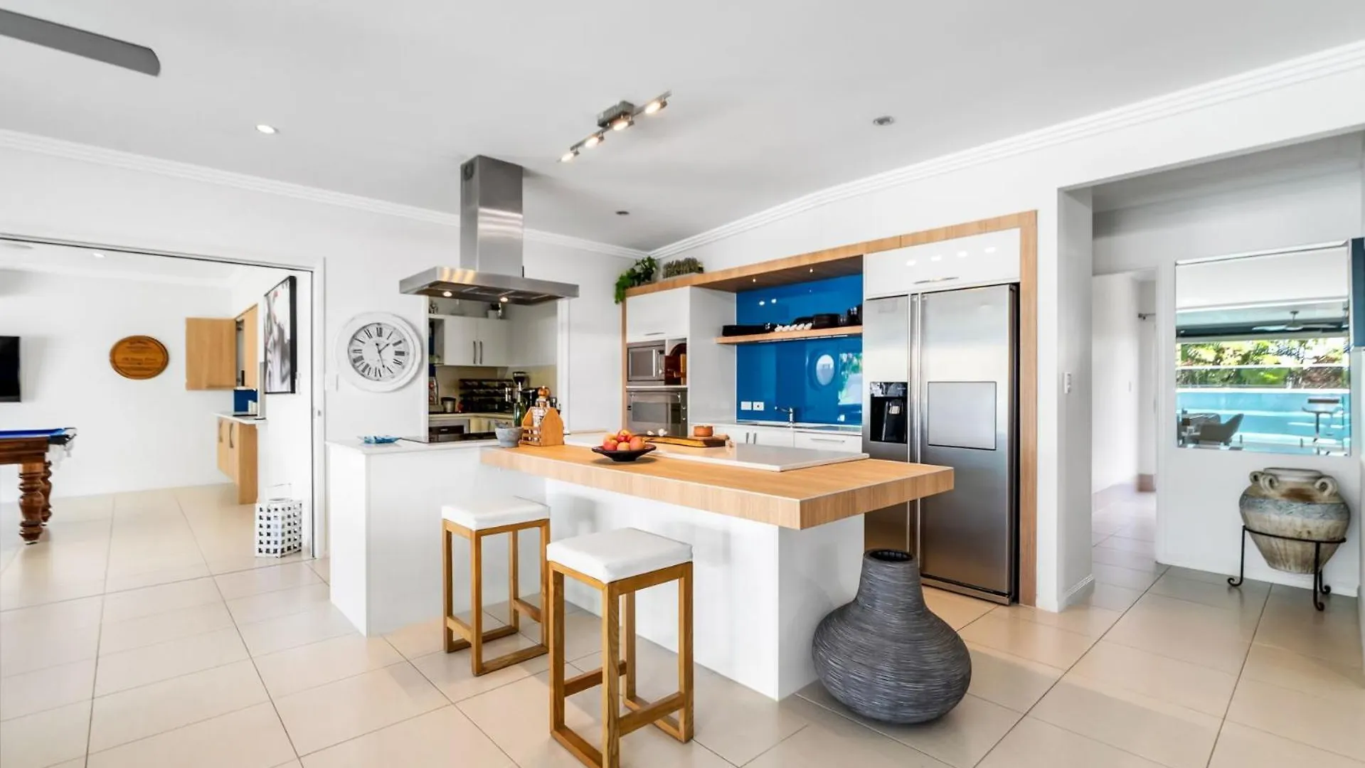 Holiday home Belle Escapes Chillandos Villa Smithfield Australia